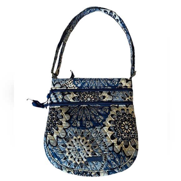 Vera Bradley Handbags - Vera Bradley Crossbody Shoulder Bag